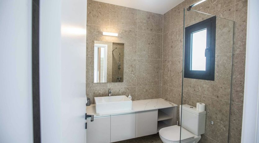 Photo of Moon on the Horizon