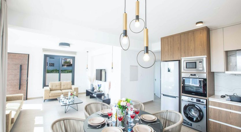 Photo of Moon on the Horizon