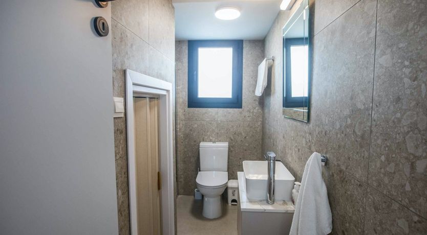 Photo of Moon on the Horizon