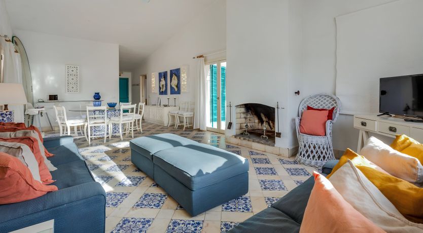 Photo of A Hundred Ways