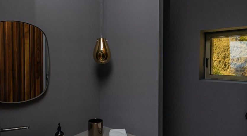 Photo of Grecian Gaze