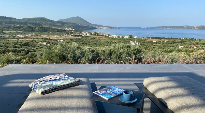 Photo of Grecian Gaze