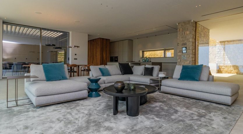 Photo of Grecian Gaze