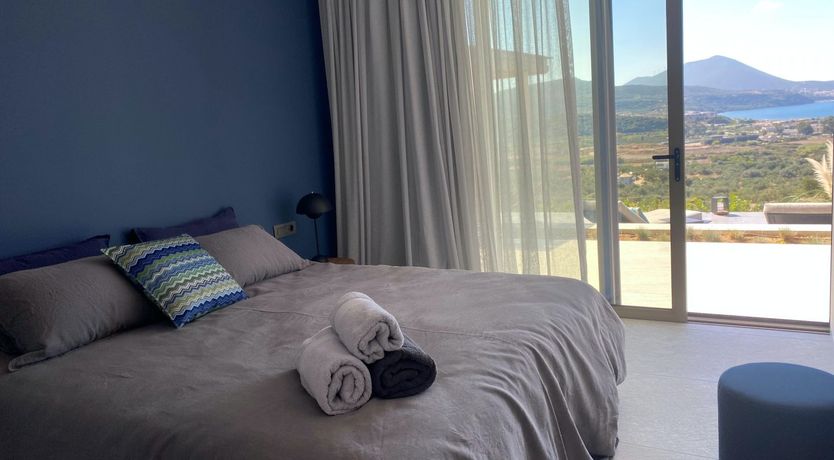 Photo of Grecian Gaze