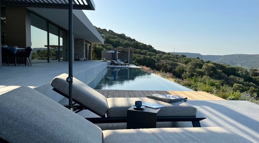 Photo of Grecian Gaze