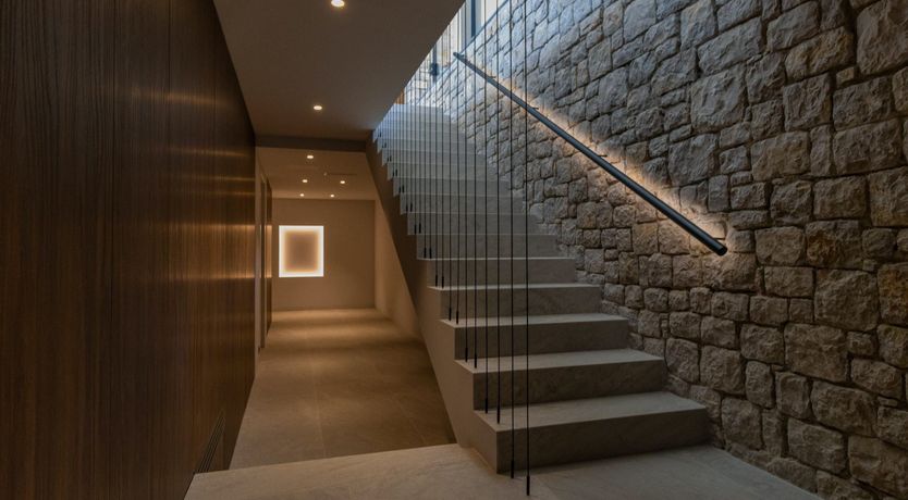 Photo of Grecian Gaze