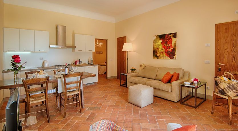 Photo of Tuscan Wisteria