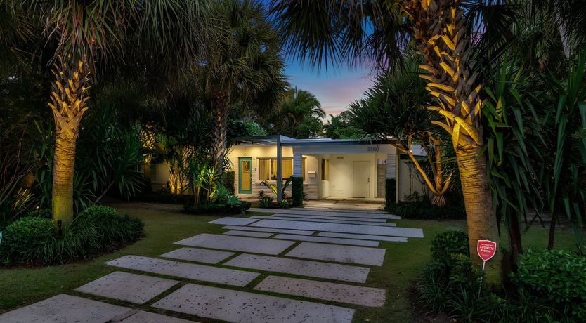 Photo of Cocktails on the Beach