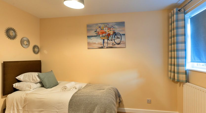 Photo of Aquamarine Orchid