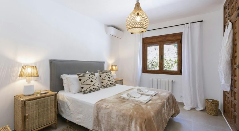 Photo of Shade of the Sun