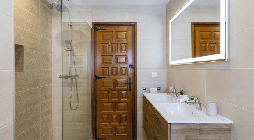 Photo of Shade of the Sun