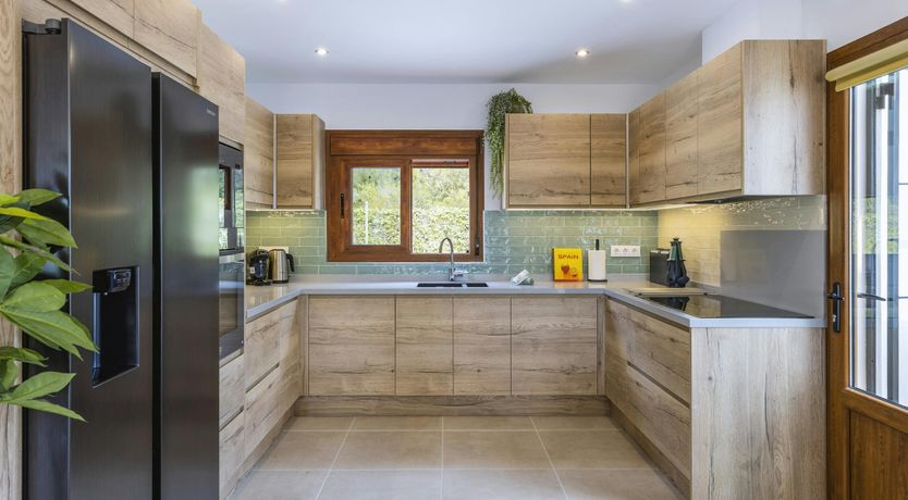 Photo of Shade of the Sun