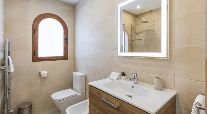 Photo of Shade of the Sun