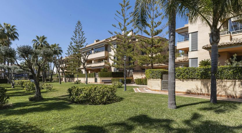 Photo of A Dream in White