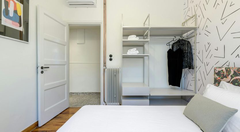 Photo of The Greek Light