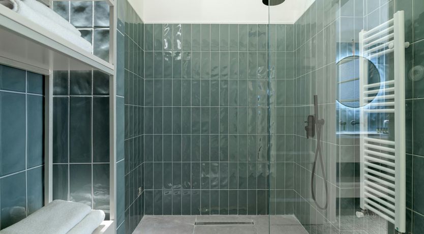 Photo of The Greek Light