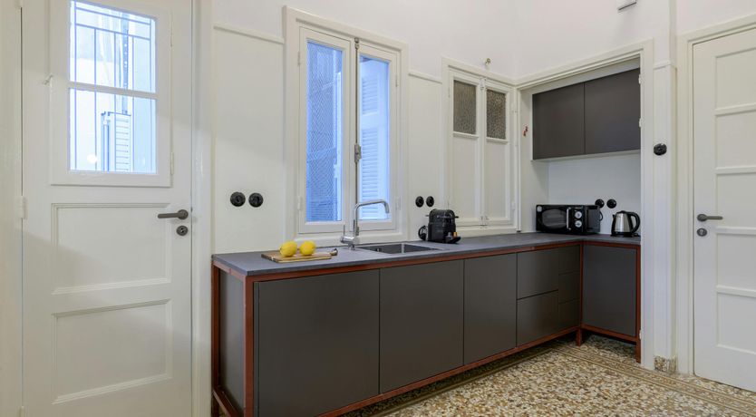 Photo of The Greek Light