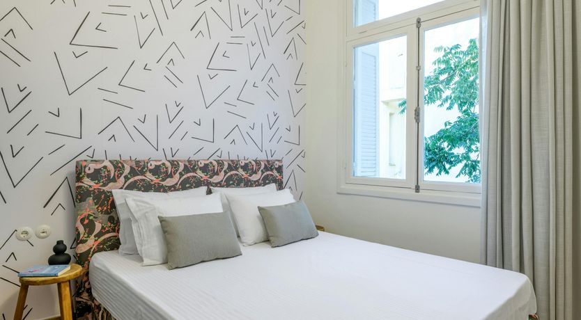 Photo of The Greek Light