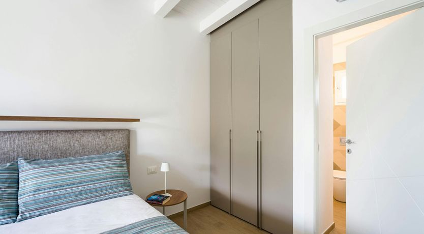 Photo of The Shoreline