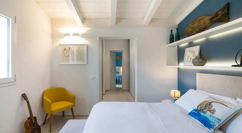 Photo of The Shoreline