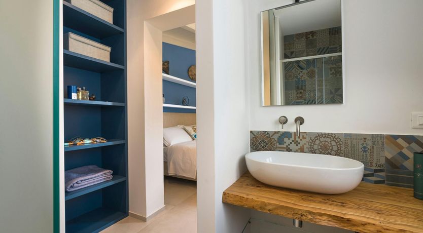 Photo of The Shoreline