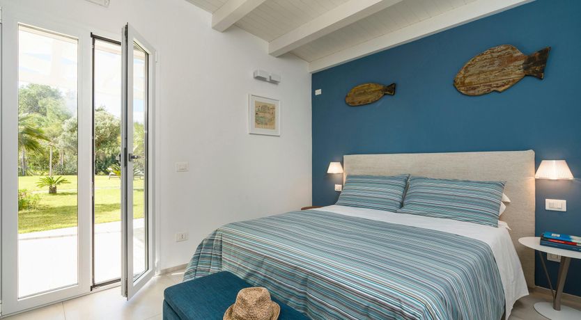 Photo of The Shoreline