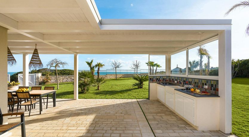 Photo of The Shoreline