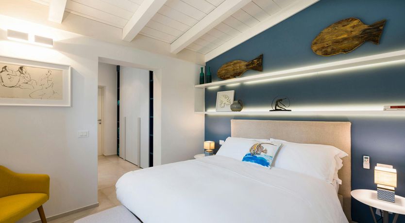 Photo of The Shoreline