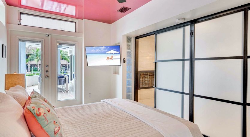 Photo of The Surf's Horizon