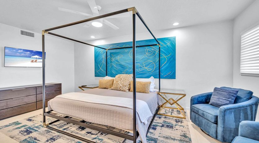 Photo of The Surf's Horizon