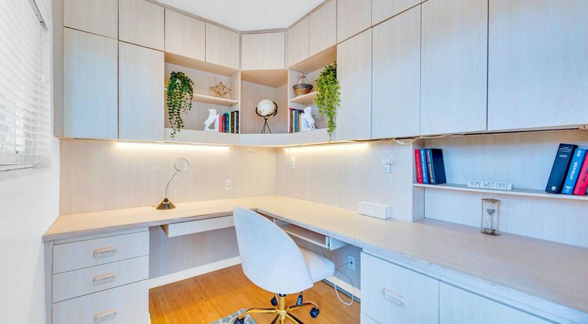 Photo of The Surf's Horizon