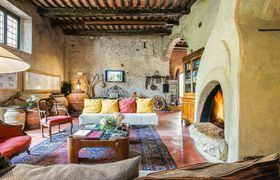 Photo of a-tuscan-twist