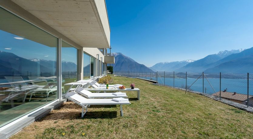 Photo of Dreaming In The Hills