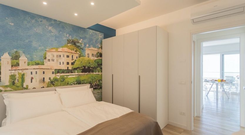 Photo of Dreaming In The Hills