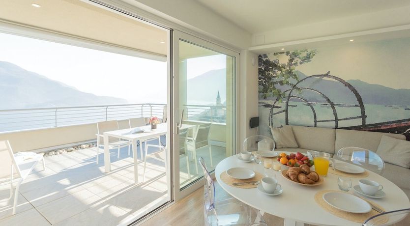 Photo of Dreaming In The Hills