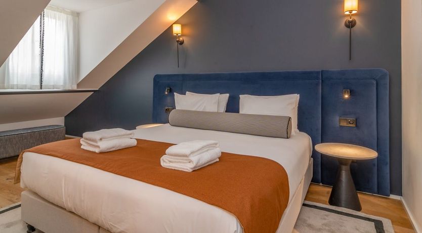 Photo of Black & White Dream