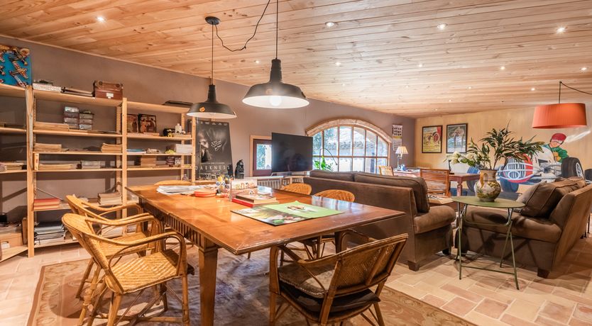 Photo of On the Montserrat