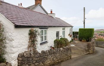 Craiglwyd Bach Holiday Cottage