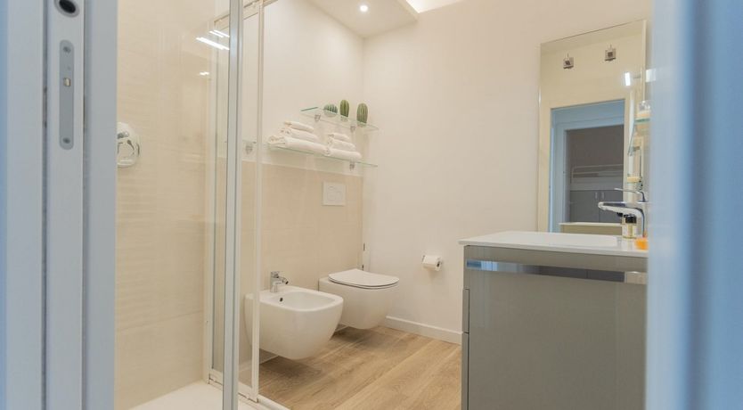 Photo of Waves Hit The Shore