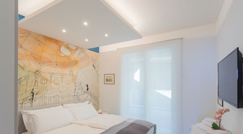 Photo of Waves Hit The Shore