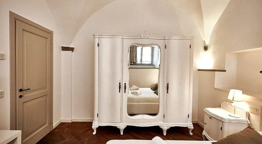 Photo of The King of Glass