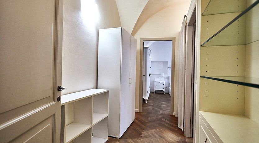 Photo of The King of Glass