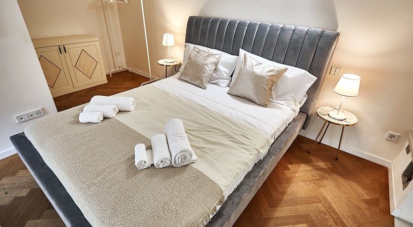 Photo of The King of Glass