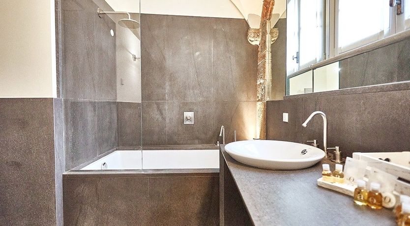 Photo of The King of Glass