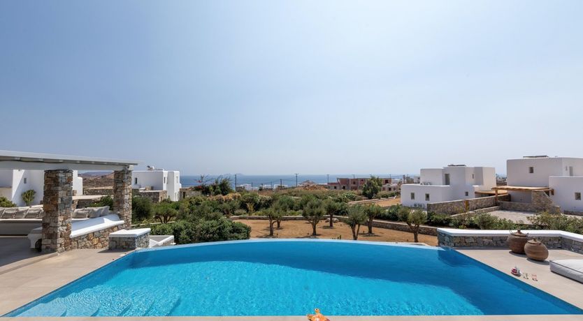 Photo of The Golden Paradise