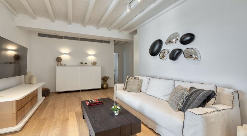 Photo of The Golden Paradise