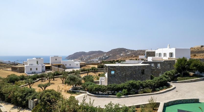 Photo of The Golden Paradise