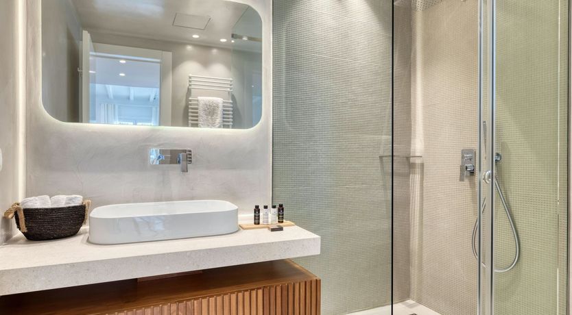 Photo of The Golden Paradise