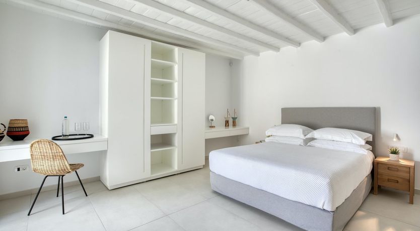 Photo of The Golden Paradise