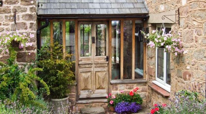 Photo of The Lodge Farm Barn